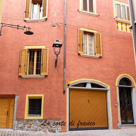 Appartamento Nella Graziosa Corte - Lago Lugano Brusimpiano Exterior photo